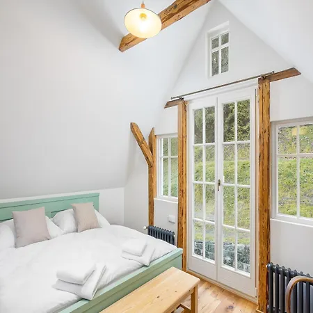 In Bohemia With Sauna Villa